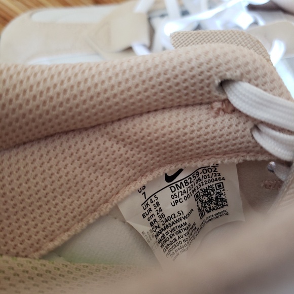 Nike Air Max Pre Day Sneakers Size 7 NEW! - Picture 15 of 16